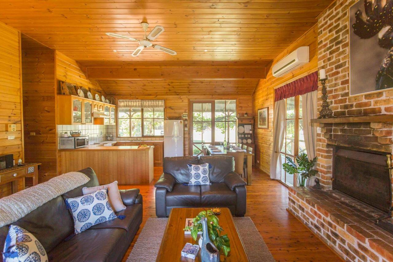 Silky Oak Cottage Поколбін Екстер'єр фото